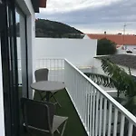 Luzz Me - Casa De Angra * Angra do Heroísmo