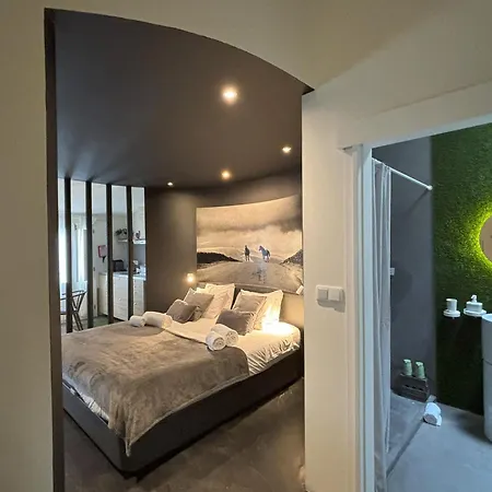 Luzz Me - Casa De Angra