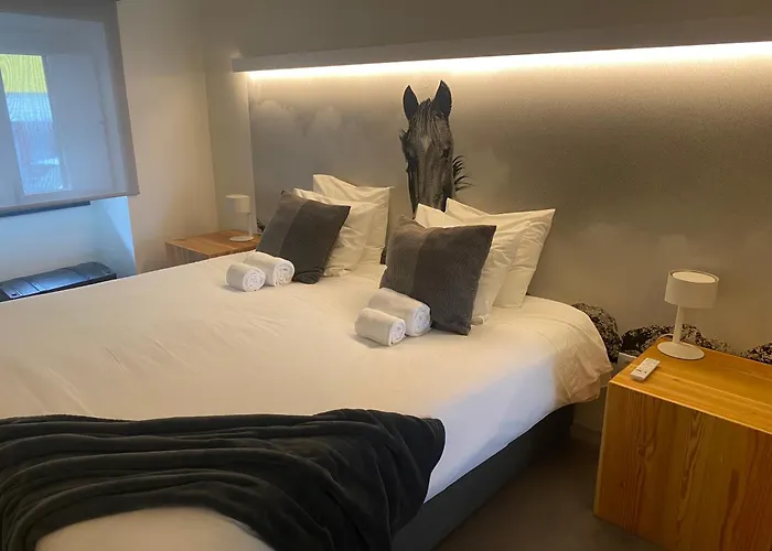 Luzz Me - Casa De Angra Angra do Heroísmo