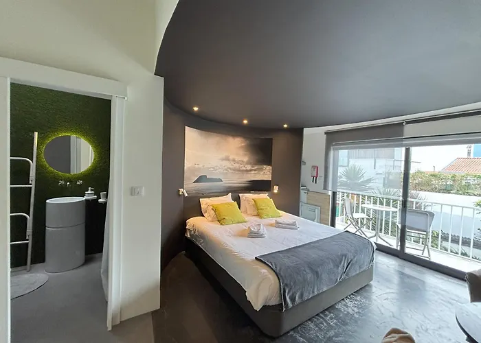 Luzz Me - Casa De Angra * Angra do Heroísmo