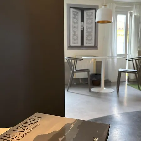 Luzz Me - Casa De Angra