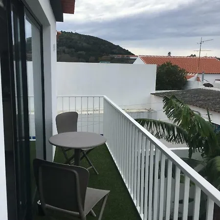 Luzz Me - Casa De Angra * アングラ・ド・エロイーズモ